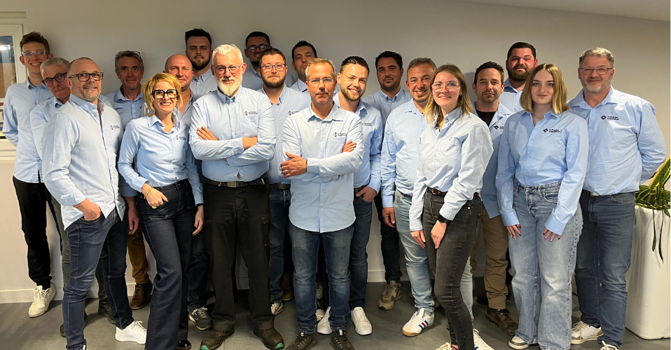 equipe de l entreprise poirier chevreuil a change en mayenne a cote de laval